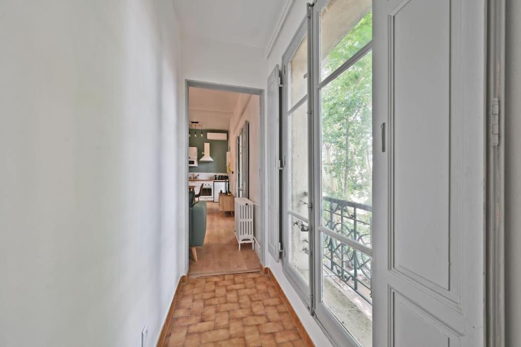 Au Coeur Des Platanes - Parking Gratuit Sous-Terrain - Clim - Balcon Apartment Avignon Luaran gambar